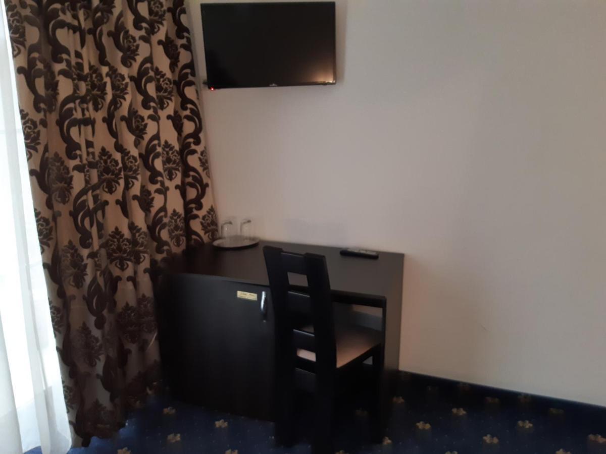 Hotel Ro&Mario Barlad Birlad Ngoại thất bức ảnh